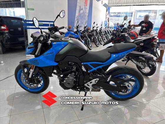 SUZUKI GSX-8S 